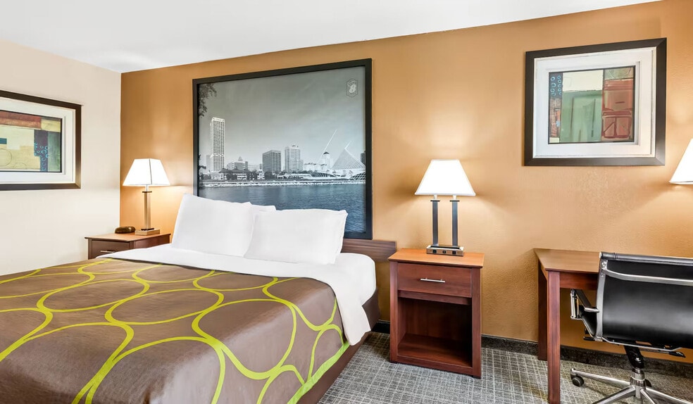 More Photos Of 910 S Sylvania Ave, Sturtevant Hotel For Sale