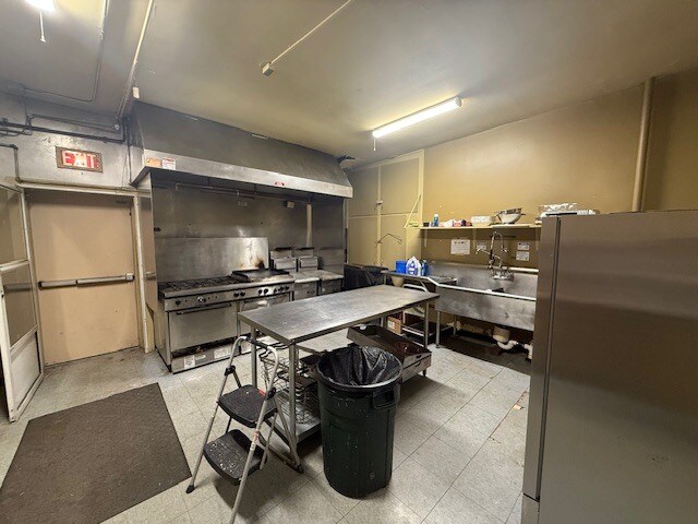 More Photos Of 1026 6th St, Port Huron Lodge Meeting Hall For Sale