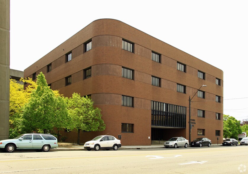 More Photos Of 4269 Pearl Rd, Cleveland Office For Lease