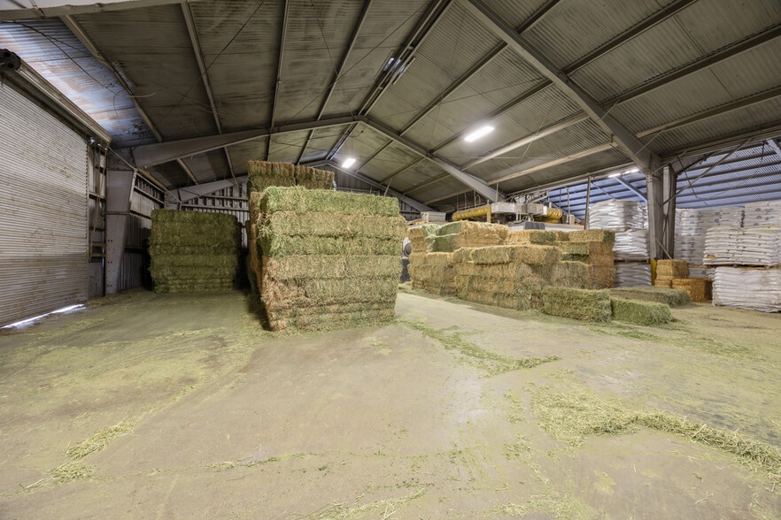 More Photos Of 780 N Todd Ave, Azusa Distribution For Sale
