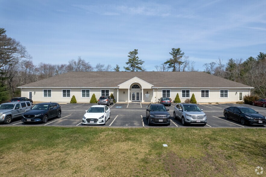 More Photos Of 104 Charles Eldridge Rd, Lakeville Office For Lease