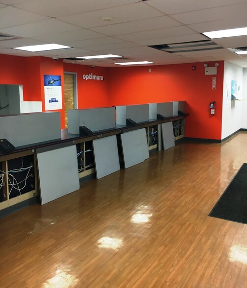 2137 Hamilton Ave, Hamilton, NJ 08619 Flex For Sale