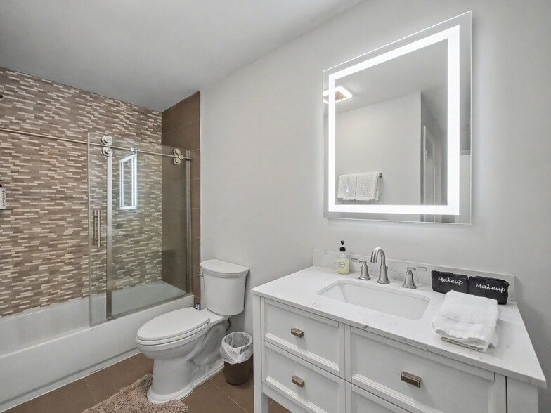 More Photos Of 112 Claremont Ln, Palm Beach Shores Apartments For Sale