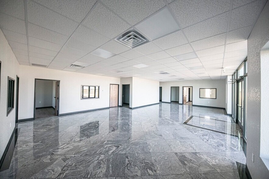 More Photos Of 14661 W I-20, Odessa Warehouse For Lease