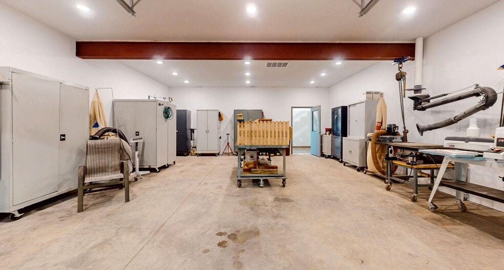 More Photos Of 521 Woodbine Ocean View Rd, Ocean View Warehouse For Sale