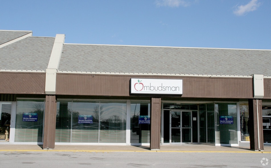 More Photos Of 23-91 N Oaks Plz, Saint Louis Unknown For Lease