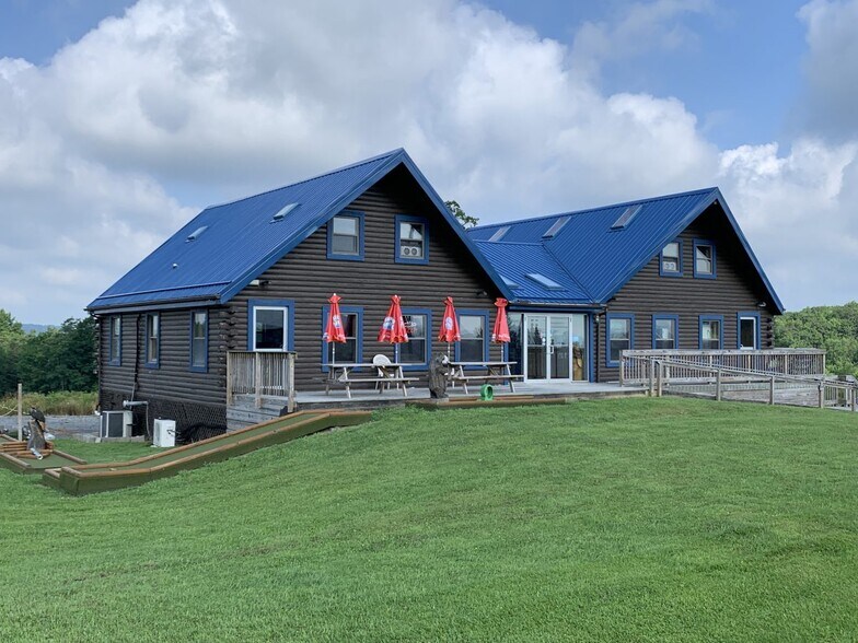 More Photos Of 173 Friendsville Rd, Mc Henry Restaurant For Lease