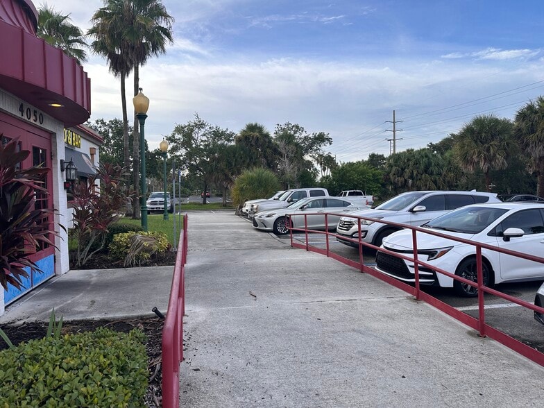 More Photos Of 4050 NW Federal Hwy, Jensen Beach Restaurant For Sale