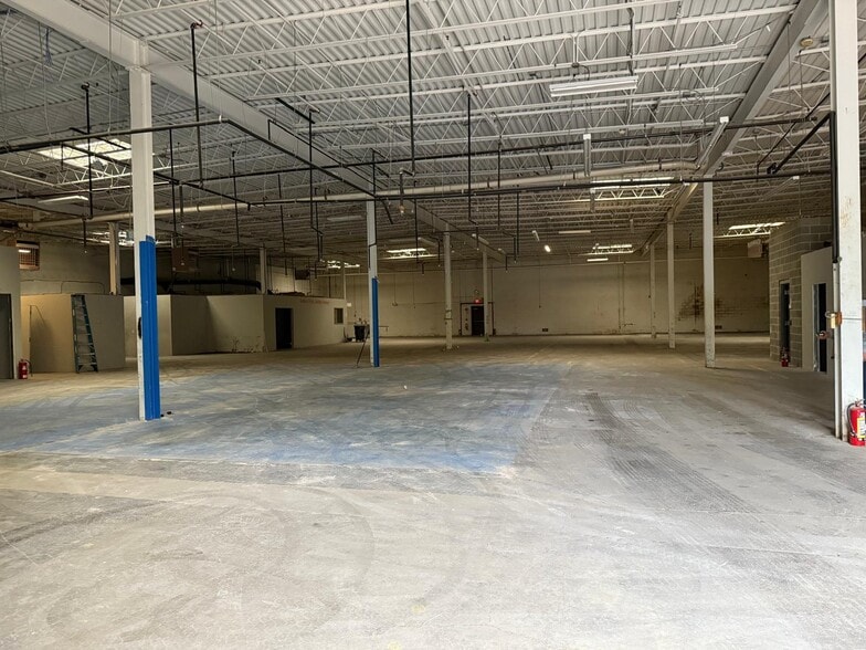 More Photos Of 80 Lawrence Bell Dr, Williamsville Research And Development For Sale