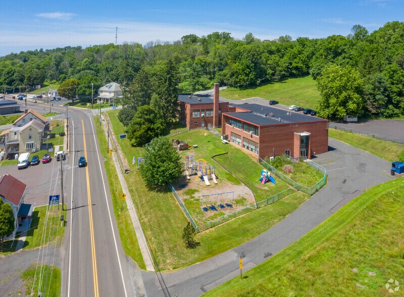 More Photos Of 3000 Main St, Green Lane Daycare Center For Lease
