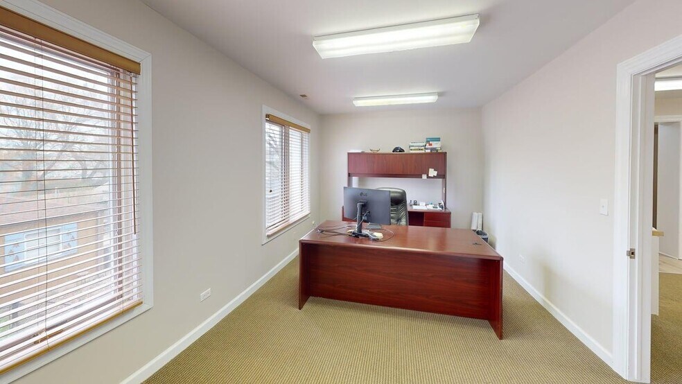 More Photos Of 334 E Colfax St, Palatine Loft Creative Space For Sale