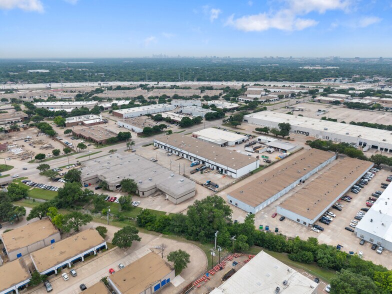 More Photos Of 10515-10537 Miller Rd, Dallas Distribution For Sale