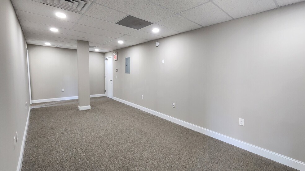 More Photos Of 1250 Sussex Tpke, Randolph Storefront Retail Office For Lease