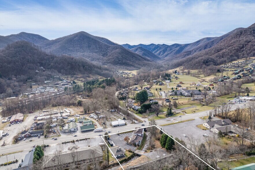 More Photos Of 4102 Soco Rd, Maggie Valley Hotel For Sale