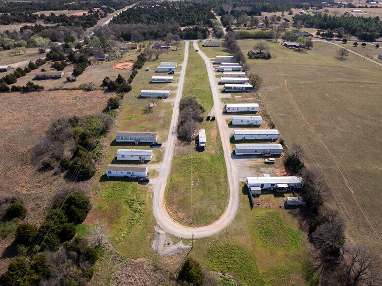 Primary Photo Of 16504 Gaddy Rd, Shawnee Manufactured Housing Mobile Home Park For Sale