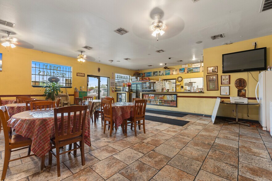 More Photos Of 2717 Martin Luther King Jr Blvd, Dallas Flex For Sale