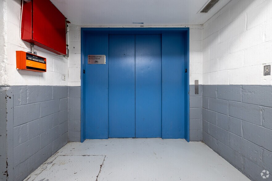 More Photos Of 633 Third Ave, New York Loft Creative Space For Lease