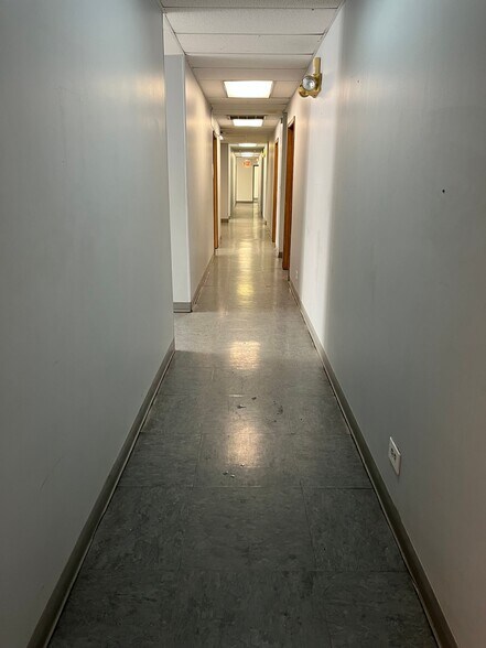 More Photos Of 5000-5014 W Madison St, Chicago Apartments For Lease