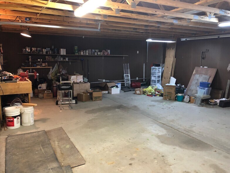 More Photos Of 1110 E Bristol Rd, Burton Medical For Lease