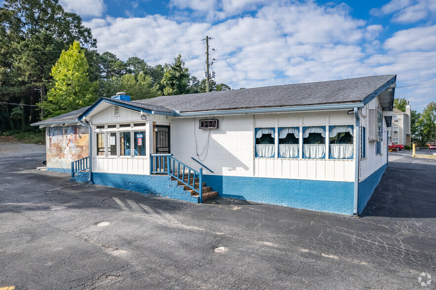 Primary Photo Of 4132 Stone Mountain Hwy, Lilburn Restaurant For Sale