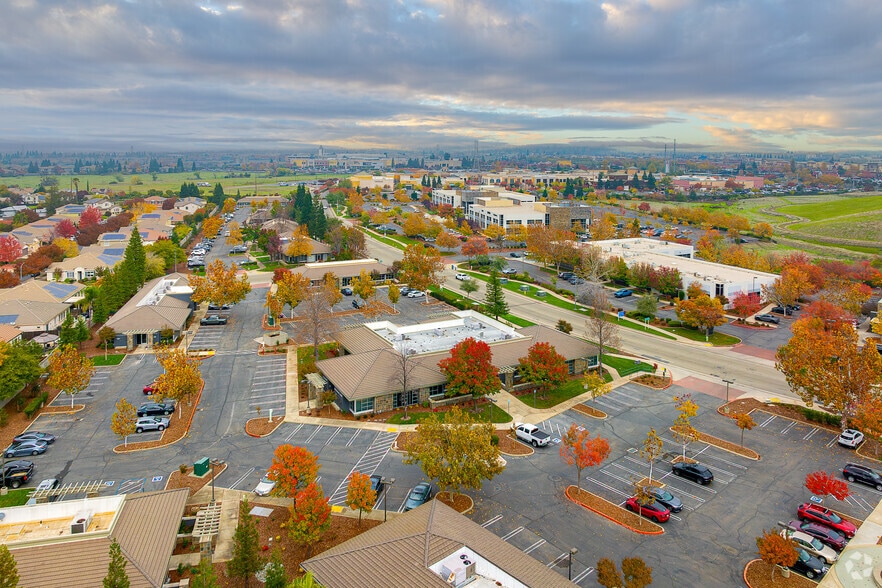 More Photos Of 943 Reserve Dr, Roseville Office For Sale