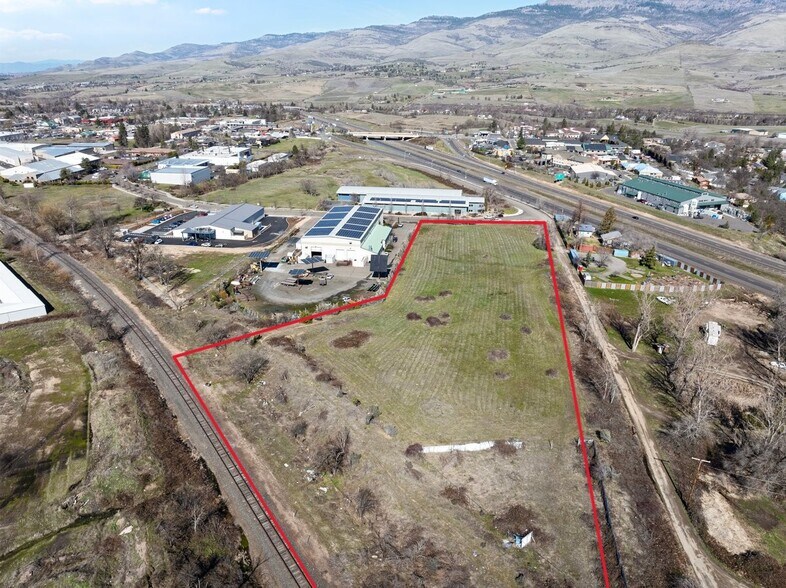 More Photos Of 799 Jefferson Ave, Ashland Land For Sale