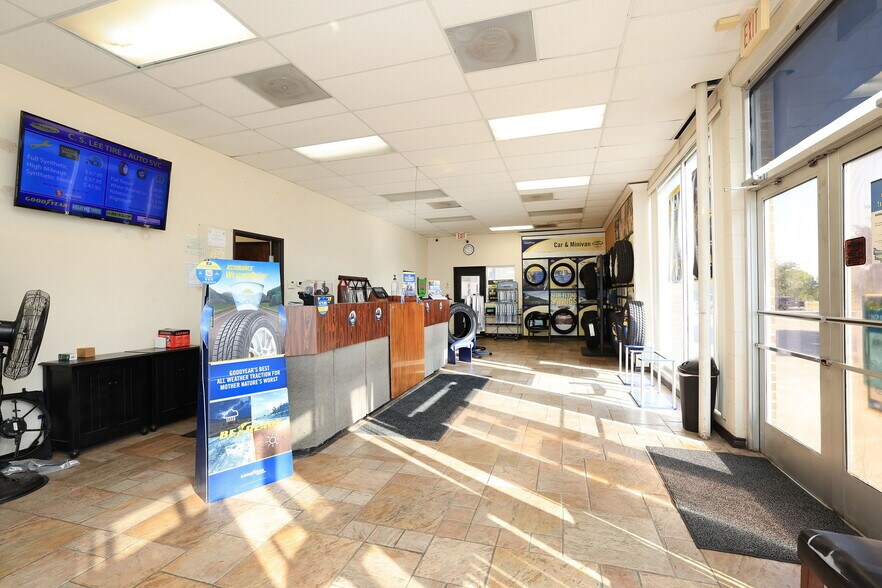 More Photos Of 2650 W I-20, Grand Prairie Unknown For Lease