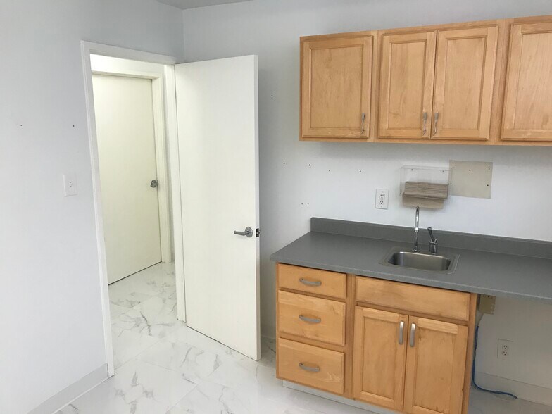 More Photos Of 1615 Hill Rd, Novato Medical For Lease
