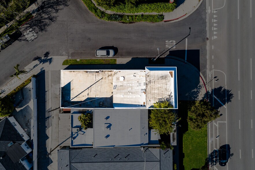 More Photos Of 8642 Venice Blvd, Los Angeles Office Residential For Sale