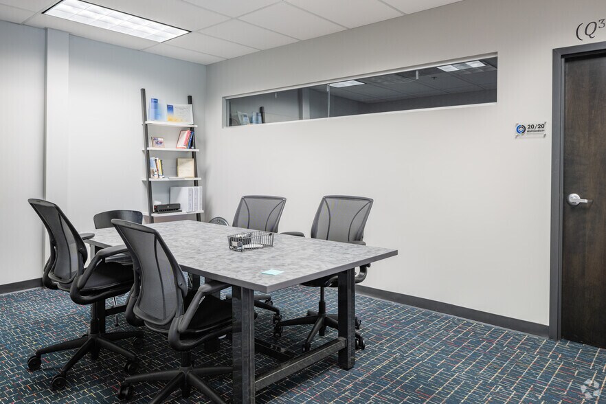 More Photos Of 9355-9375 Dielman Industrial Dr, Olivette Showroom For Lease