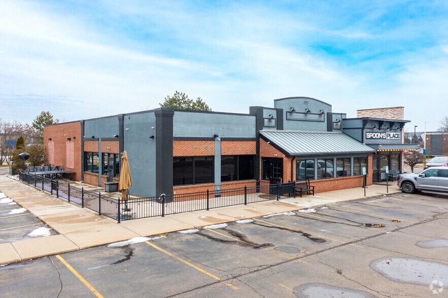 More Photos Of 2240 N Canton Center Rd, Canton Restaurant For Lease