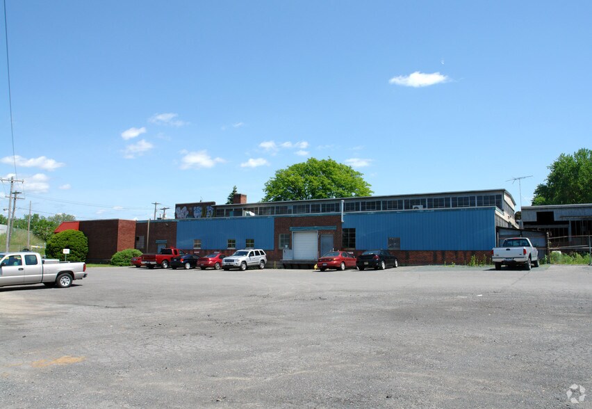 More Photos Of 1060-1062 Central Ave, Albany Light Distribution For Sale