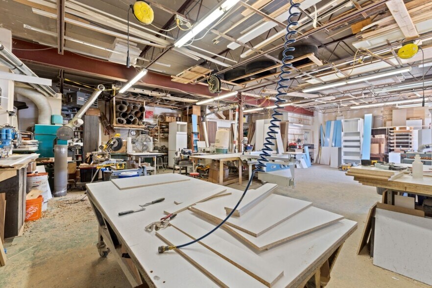 More Photos Of 25 Rue Audet, Gatineau Freestanding For Sale