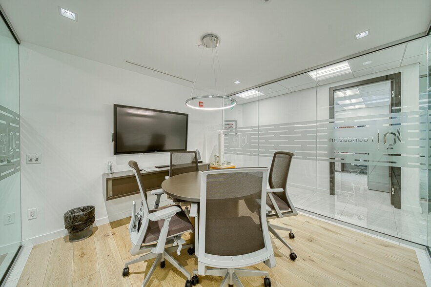 More Photos Of 1200 Brickell Ave, Miami Office For Lease