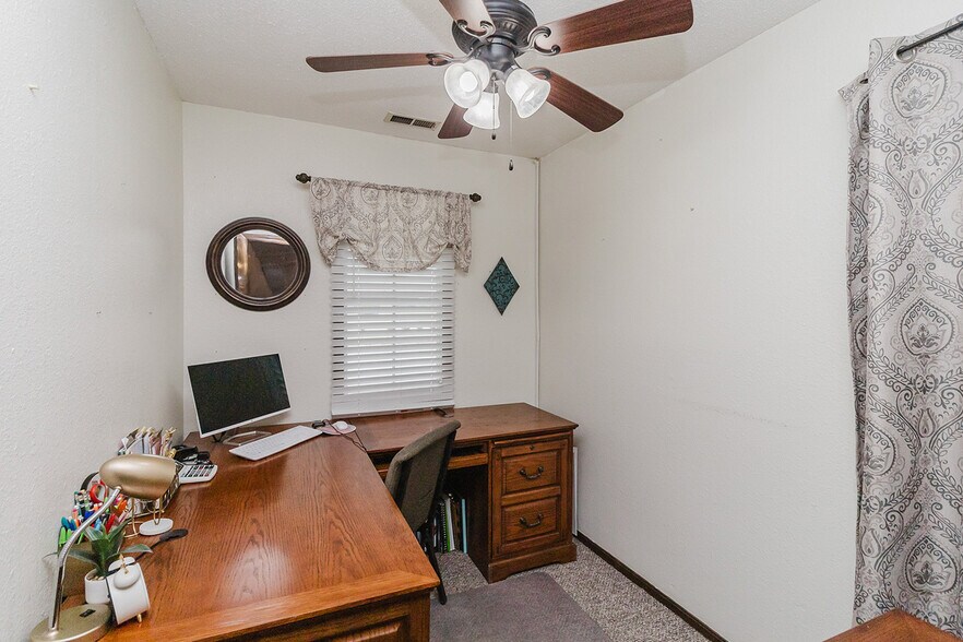 More Photos Of 1319 E 17th Ave, Hutchinson Religious Facility For Sale