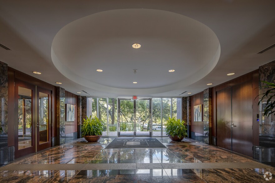 More Photos Of 615 Crescent Executive Ct, Lake Mary Office For Lease