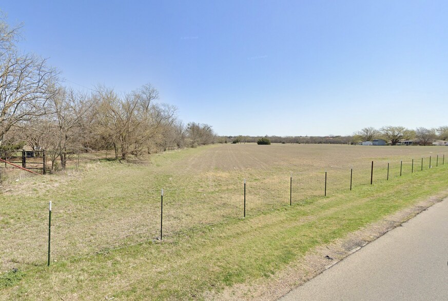 More Photos Of 1300 Harlin Dr, Cleburne Land For Sale
