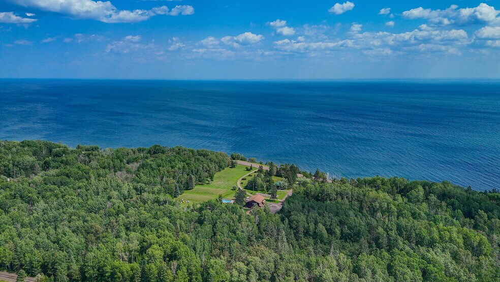 More Photos Of 9000 Congdon Blvd, Duluth Hotel For Sale