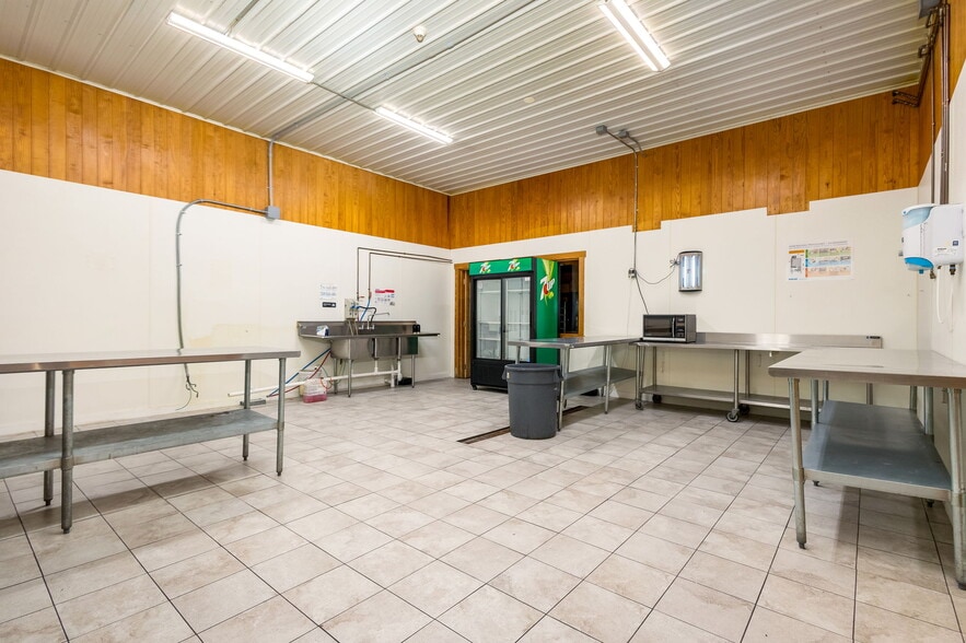 More Photos Of 12298 Croton Rd, Croton Specialty For Sale
