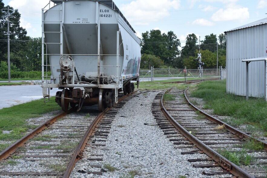 More Photos Of 2582 Salisbury Hwy, Statesville Manufacturing For Sale