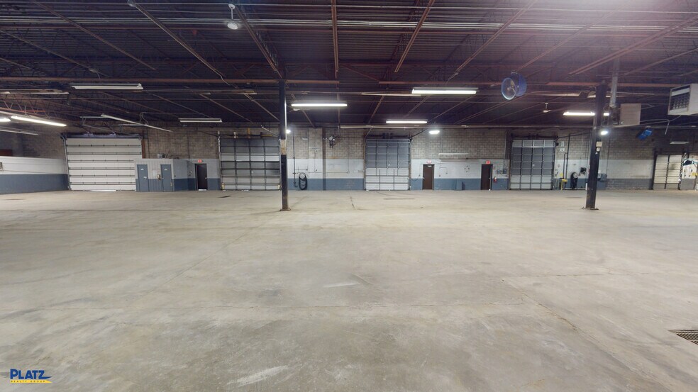 More Photos Of 95 Karago Ave, Youngstown Warehouse For Lease