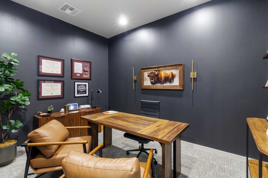 More Photos Of 4438 Highway 6 S, College Station Office For Sale