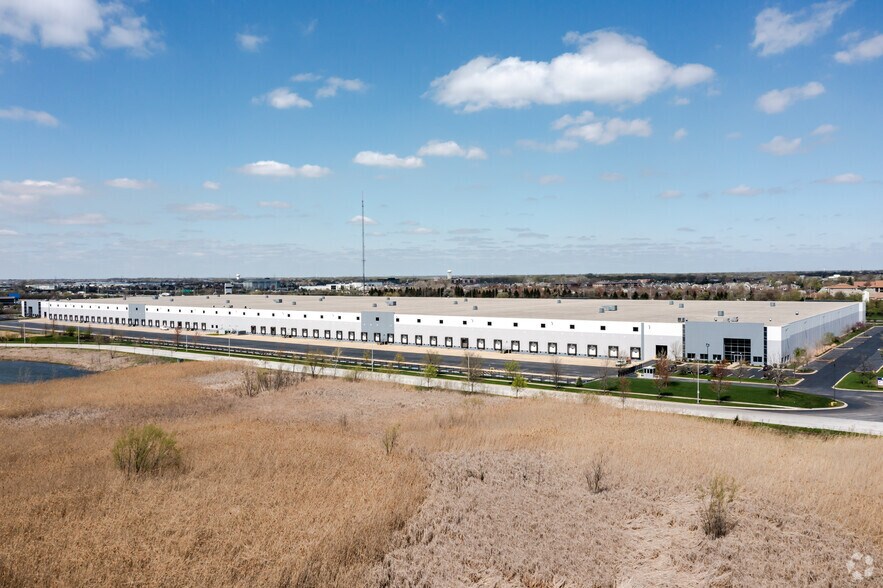 More Photos Of 18801 Oak Park Ave, Tinley Park Warehouse For Lease