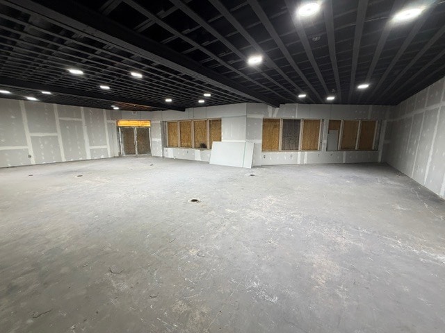More Photos Of 753 Martin Luther King Jr Blvd, Macon-Bibb Light Distribution For Sale