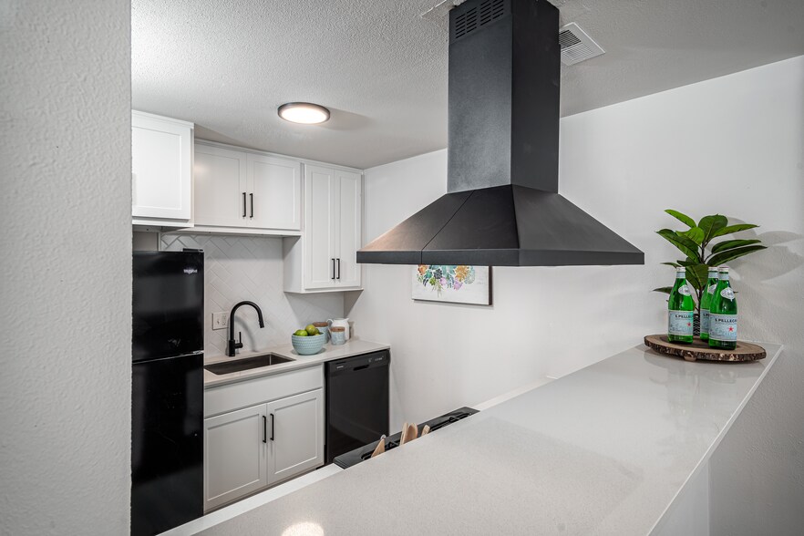 More Photos Of 107 N B St, Salt Lake City Apartments For Sale
