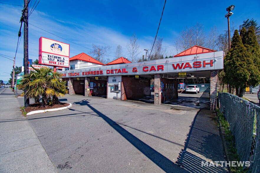 Primary Photo Of 6101-6123 Evergreen Way, Everett Carwash For Sale