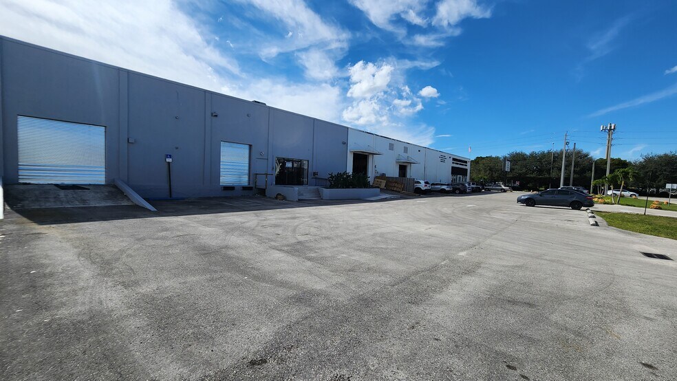 More Photos Of 7890 NW 34th St, Miami Warehouse For Lease