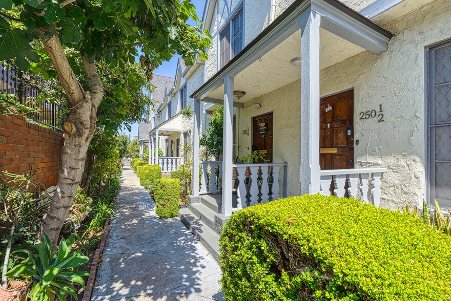 More Photos Of 248 S Hobart Blvd, Los Angeles Apartments For Sale