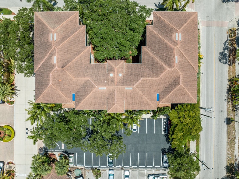 More Photos Of 1268 11th St, Sarasota Office For Sale