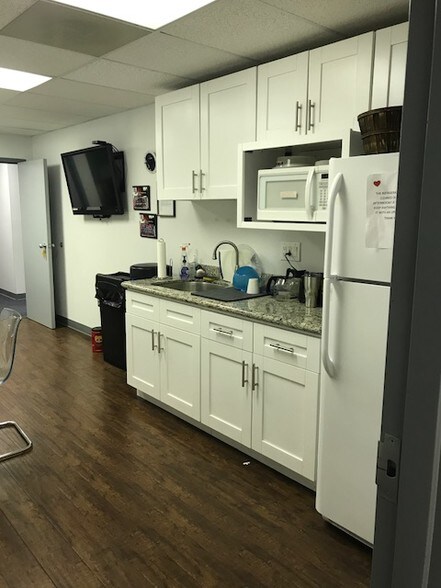 More Photos Of 218 and 226 Jackson St, Maitland Office For Lease